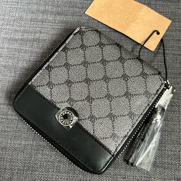 NWT STEVE MADDEN ZIP AROUND WALLET CARD HOLDER CASE - Picture 1 of 5